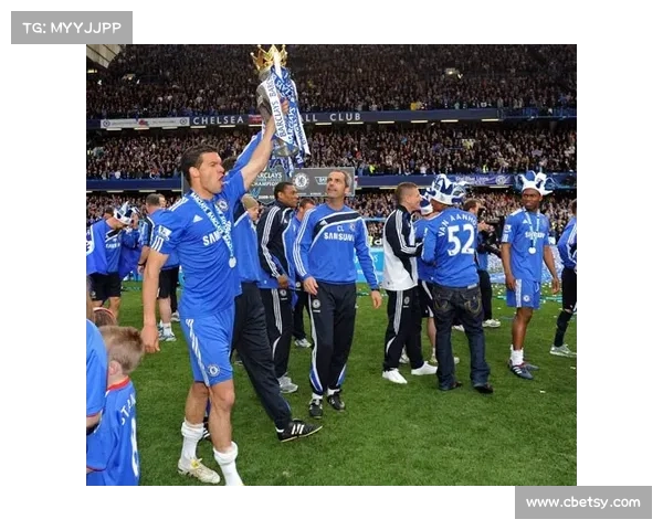 拜仁慕尼黑队长的传奇征程与辉煌职业生涯回顾 拜仁慕尼黑队长的传奇征程与辉煌职业生涯回顾